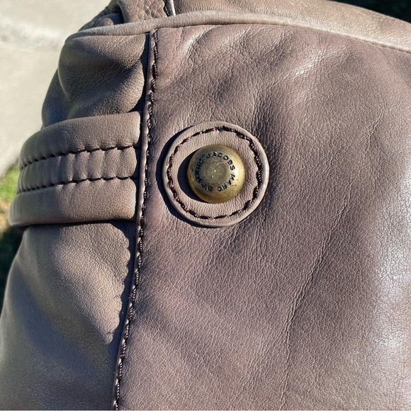 EUC MARC JACOBS Taupe turnlock Satchel Bag - Picture 7 of 13